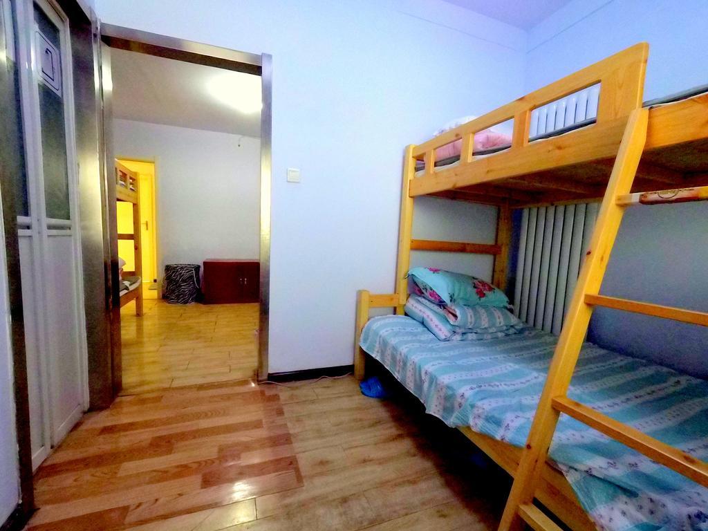 First Met Backpackers Hostel Chengde Exteriör bild