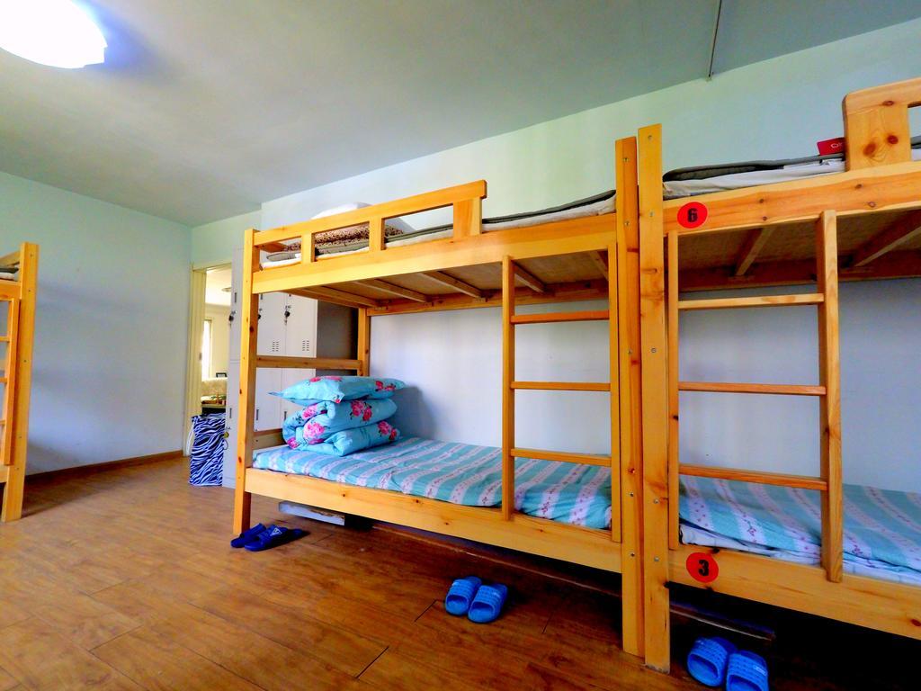 First Met Backpackers Hostel Chengde Exteriör bild